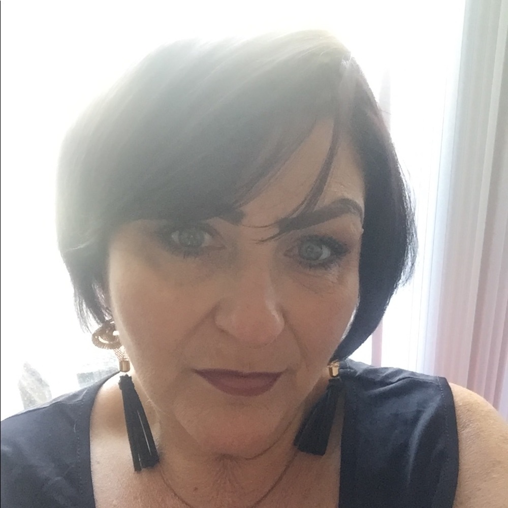 Meet your Posher, Rhonda